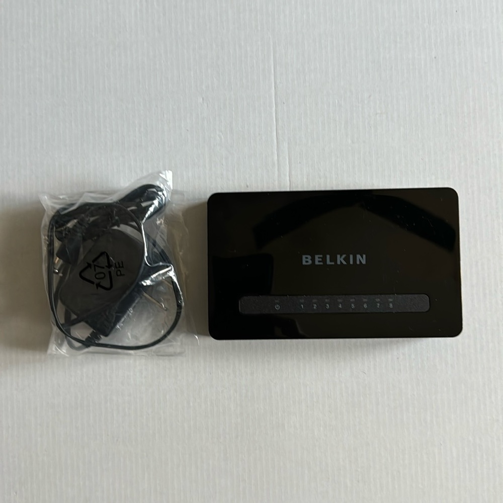 Belkin Wired 8 Poet 10/100 Network Switch